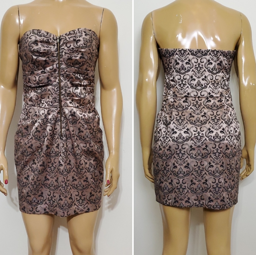 Mystic Pocketed Zip Front Strapless Tunic